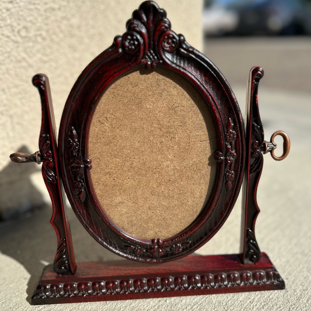 Vintage Ornate Oval Picture Frame
